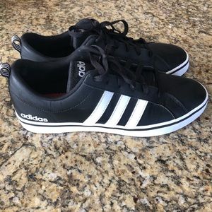 Adidas shoes, like new, worn once